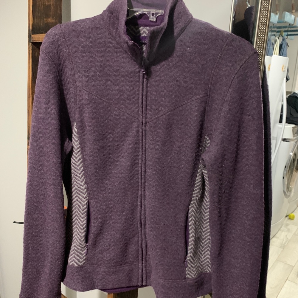 Prana wool/nylon blend, zip sweater with zip pockets.